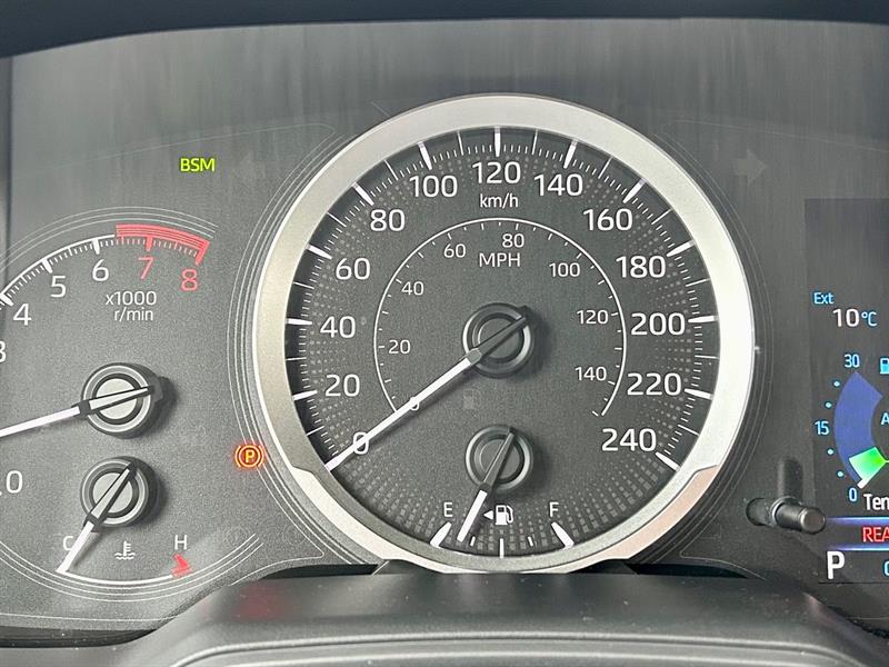 Toyota Corolla 16