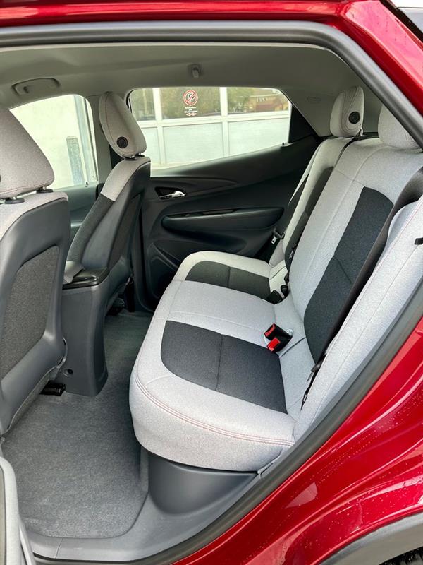 Chevrolet Bolt EV 12