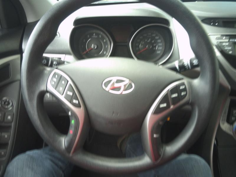 Hyundai Elantra 10