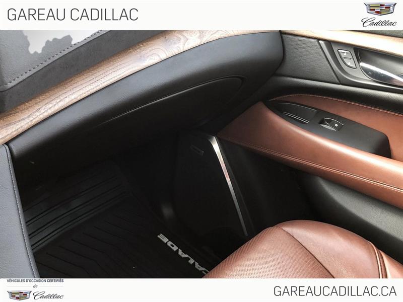 cadillac Escalade 2019 - 24