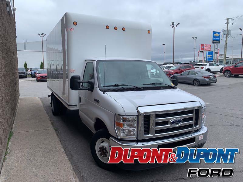 Ford E-Series Cutaway 4