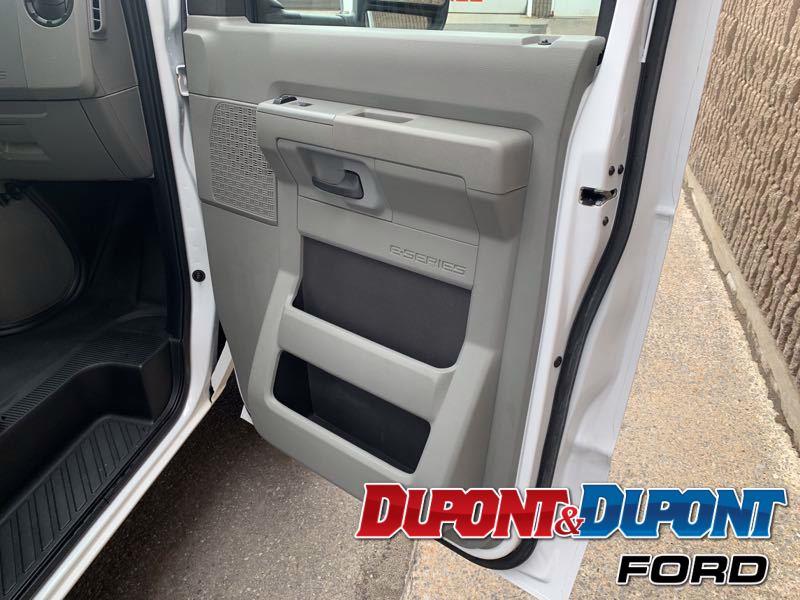 Ford E-Series Cutaway 6