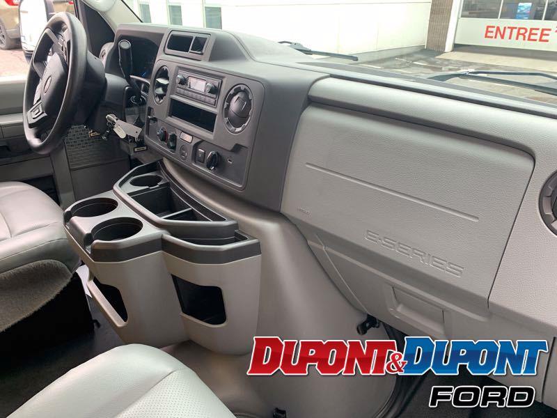 Ford E-Series Cutaway 8