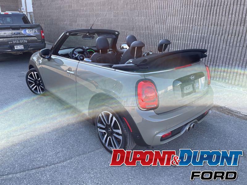 MINI Cooper Convertible 2