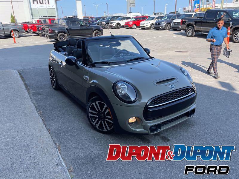 MINI Cooper Convertible 4