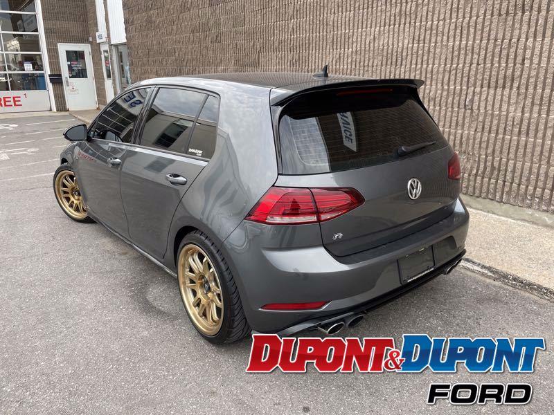 Volkswagen Golf R 2