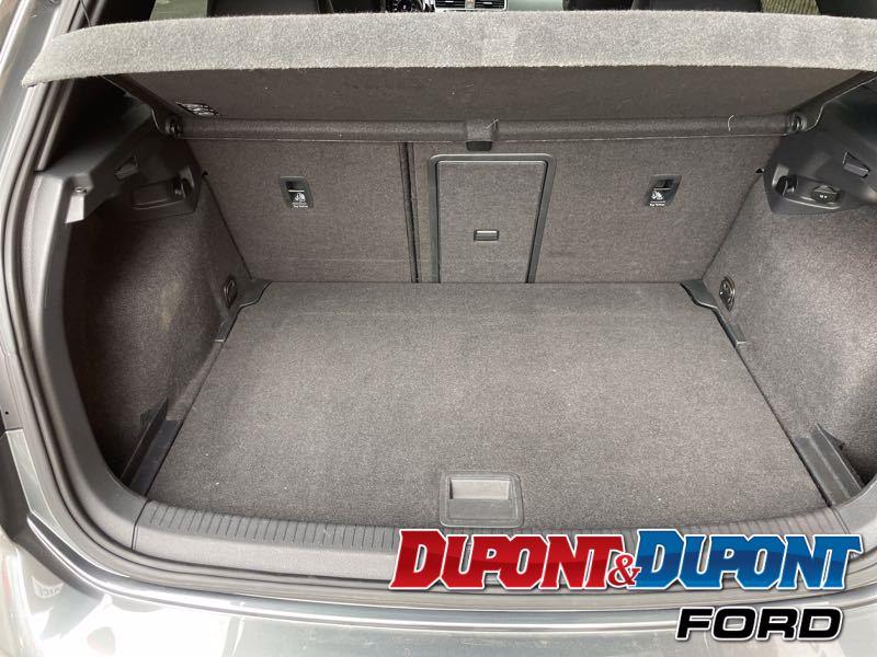 Volkswagen Golf R 11