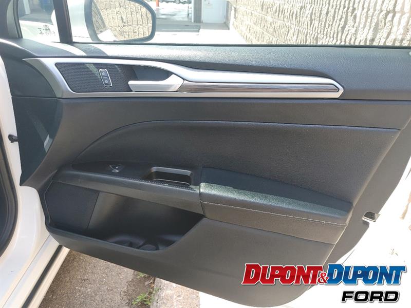 Ford Fusion  14
