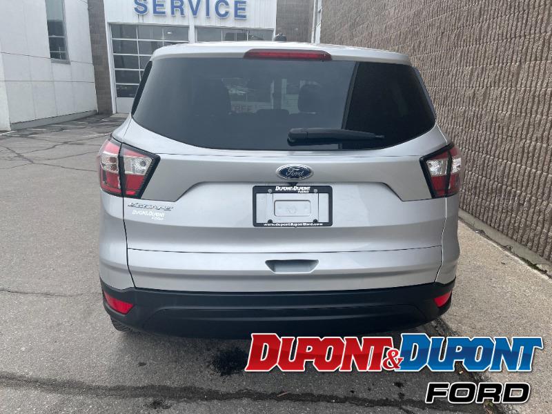 Ford Escape 4