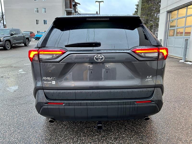 Toyota RAV4 6