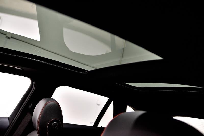 mercedes-benz GLC43 AMG 2022 - 15