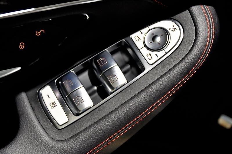 mercedes-benz GLC43 AMG 2022 - 17