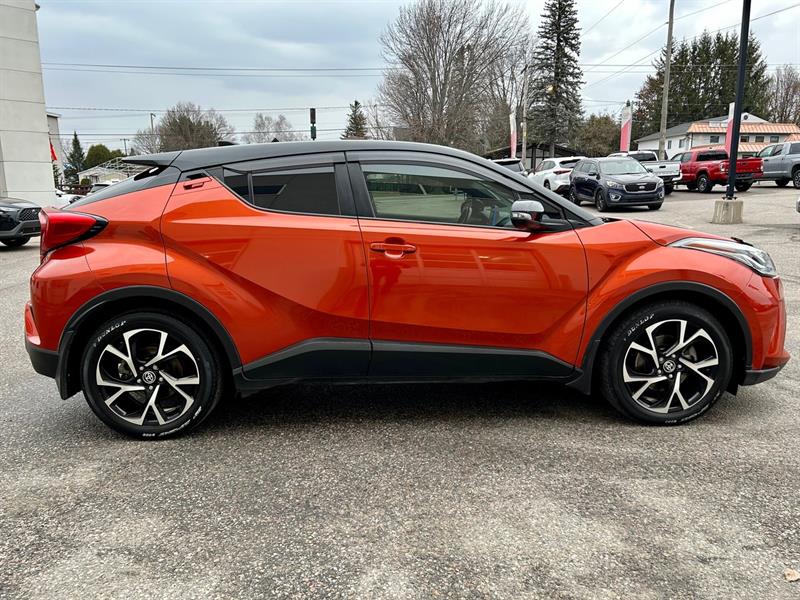 Toyota C-HR 4