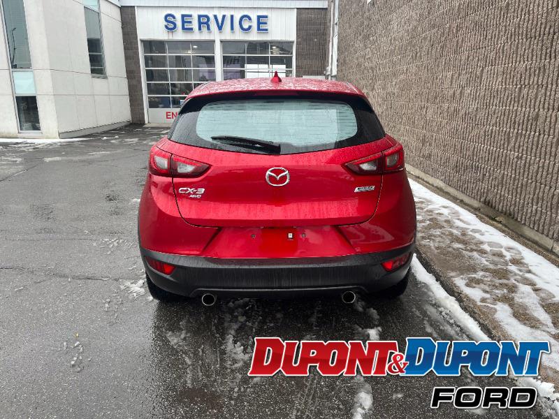 Mazda CX-3 4