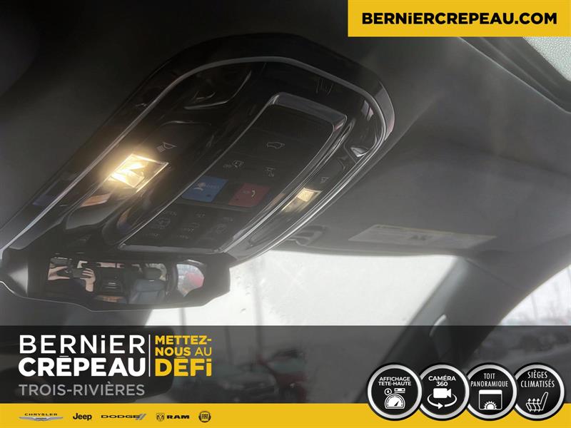 Jeep Grand Wagoneer 15