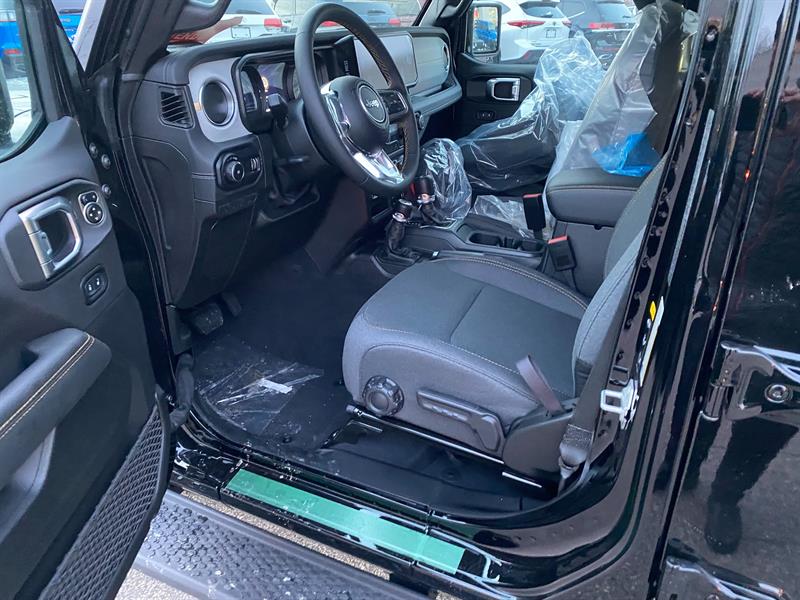 jeep Wrangler 2024 - 11