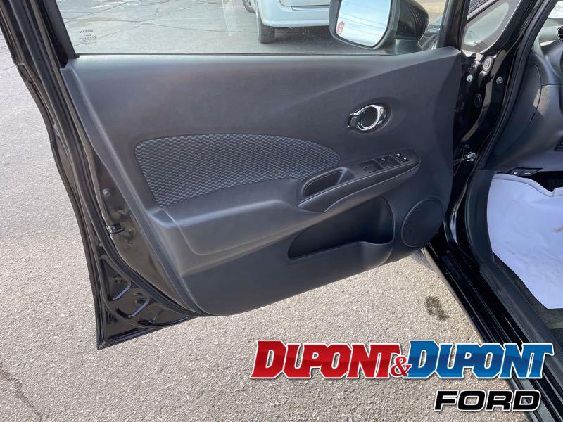 Nissan Versa Note 15