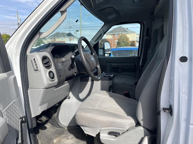 ford Econoline Commercial Cutaway 2019 - 9