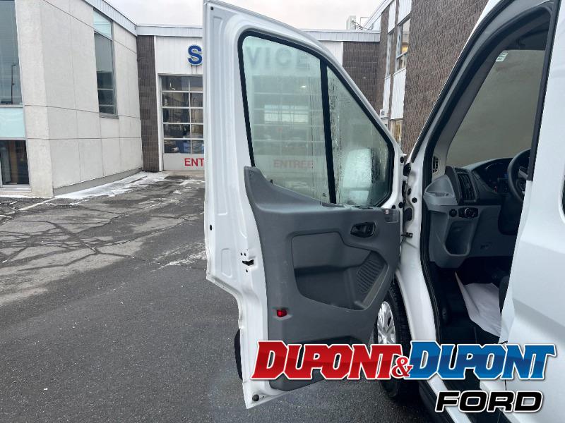 Ford Transit 9