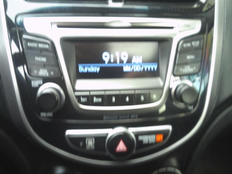 Hyundai Accent 14