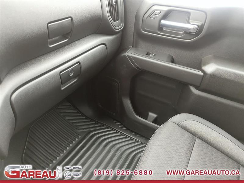 chevrolet Silverado 1500 2024 - 24
