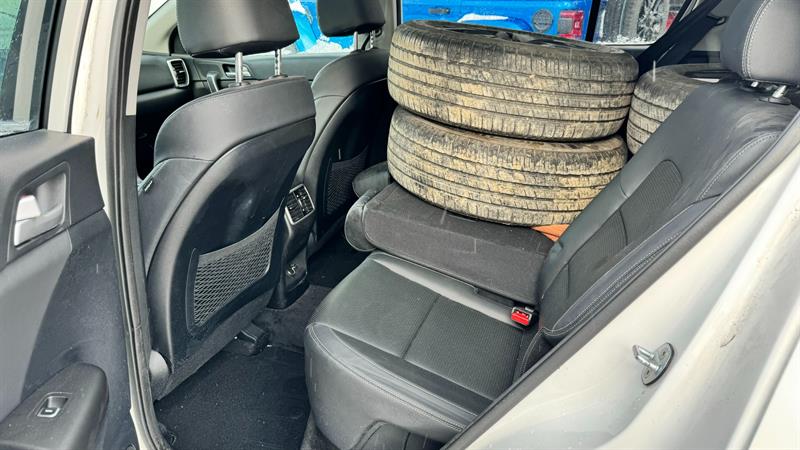 kia Sportage 2022 - 25