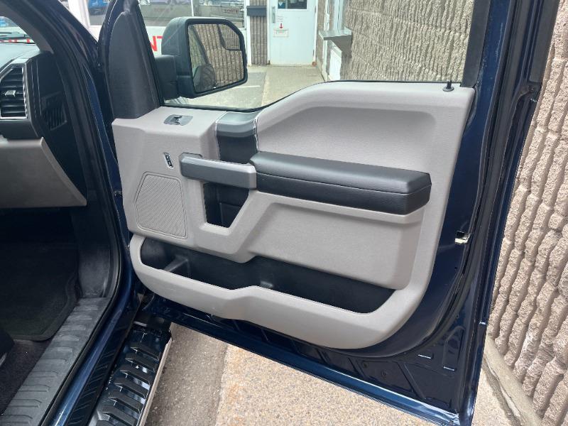 Ford F-150 16