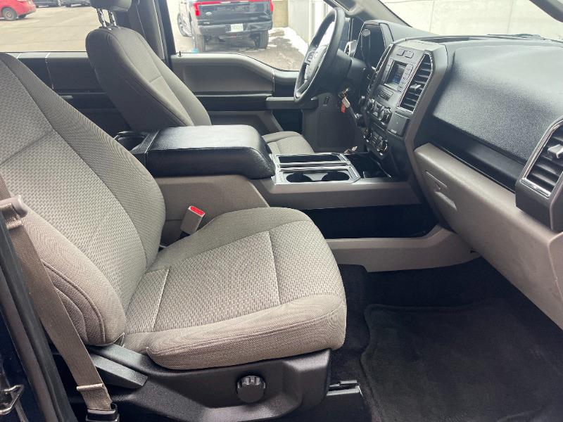 Ford F-150 17