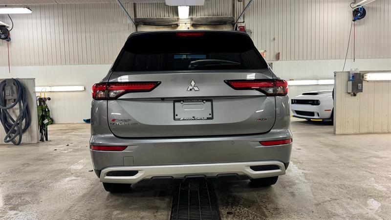 Mitsubishi Outlander 18