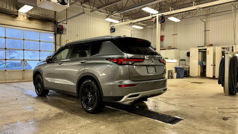 Mitsubishi Outlander 27