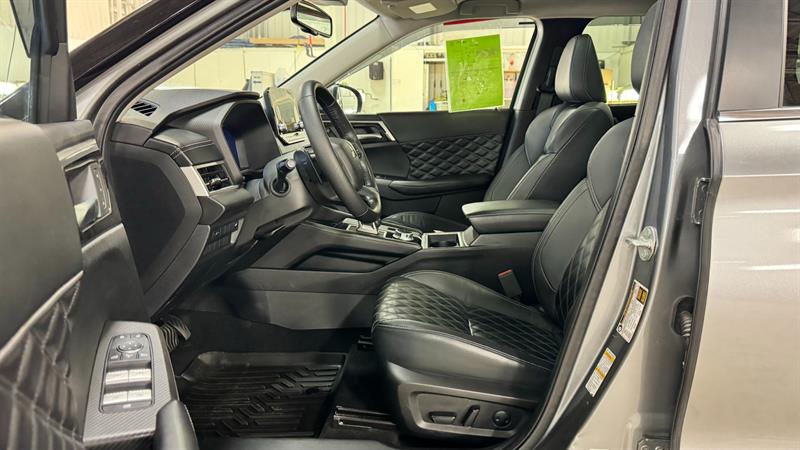 Mitsubishi Outlander 42