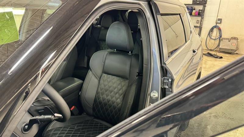 Mitsubishi Outlander 46