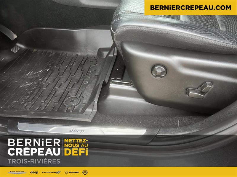 Jeep Grand Cherokee 16