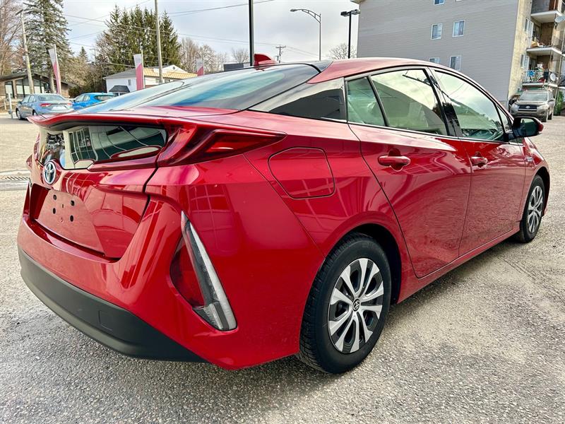 Toyota Prius Prime 4