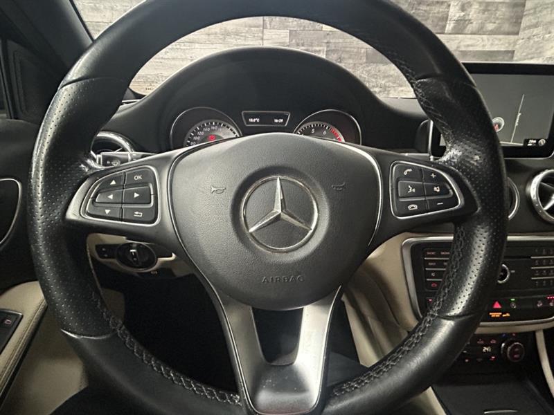 mercedes-benz GLA 2016 - 13