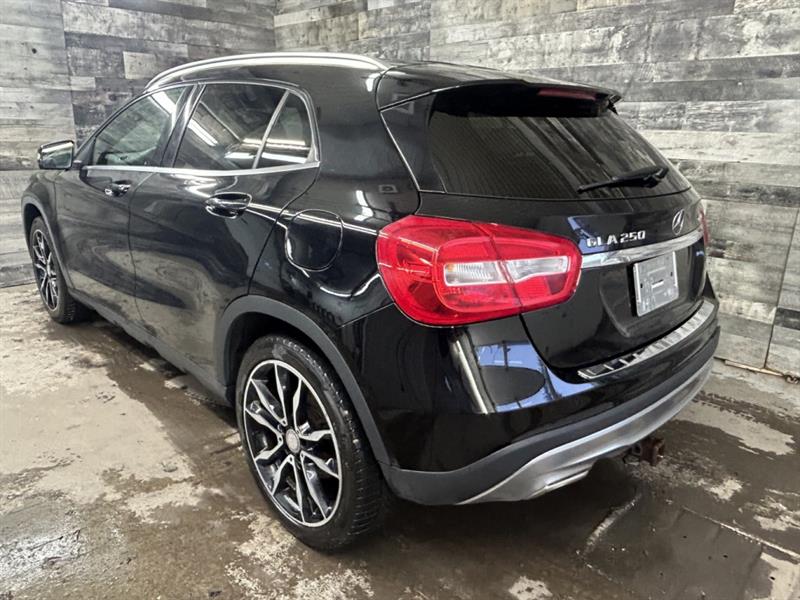 mercedes-benz GLA 2016 - 15