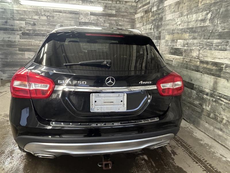 mercedes-benz GLA 2016 - 16