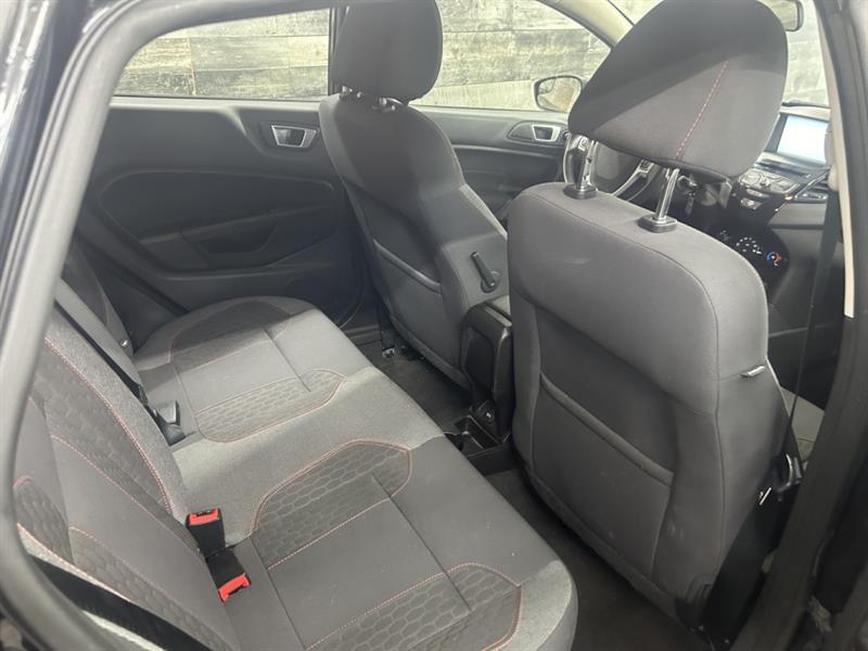 ford Fiesta 2015 - 18