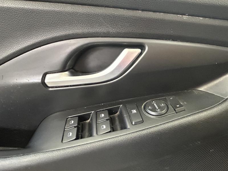 hyundai Elantra GT 2018 - 12