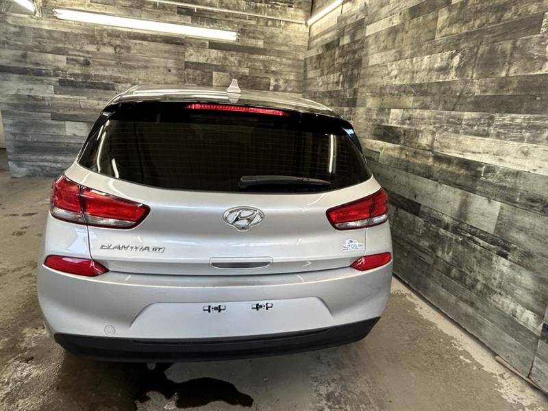 hyundai Elantra GT 2018 - 16