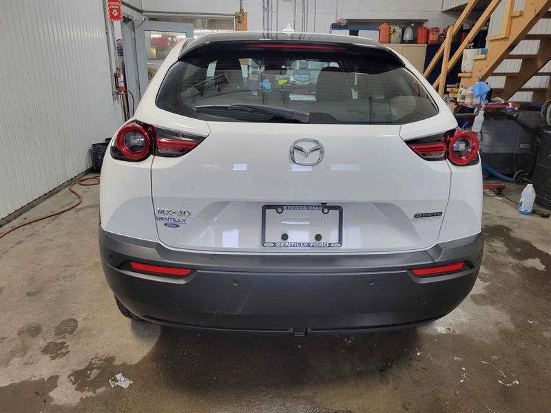 mazda MX-30 EV 2023 - 8