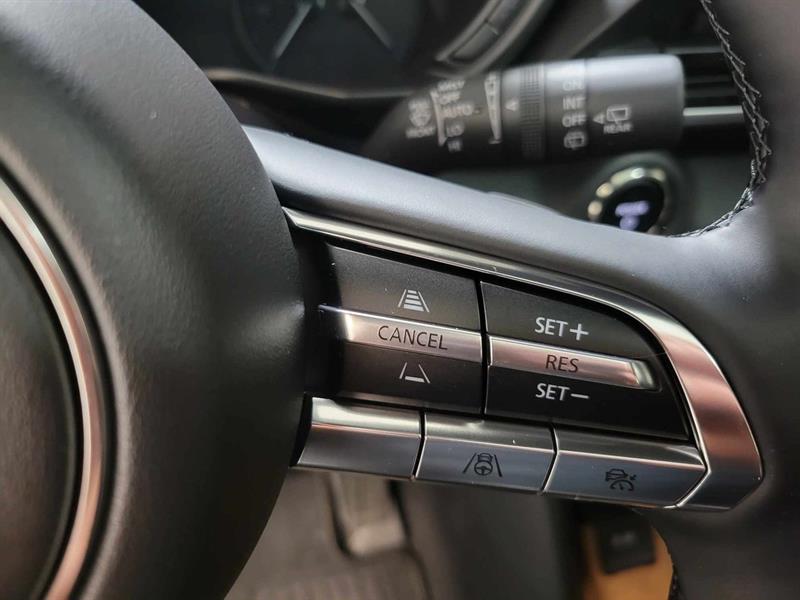 mazda MX-30 EV 2023 - 17