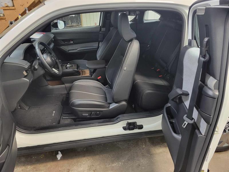 mazda MX-30 EV 2023 - 29