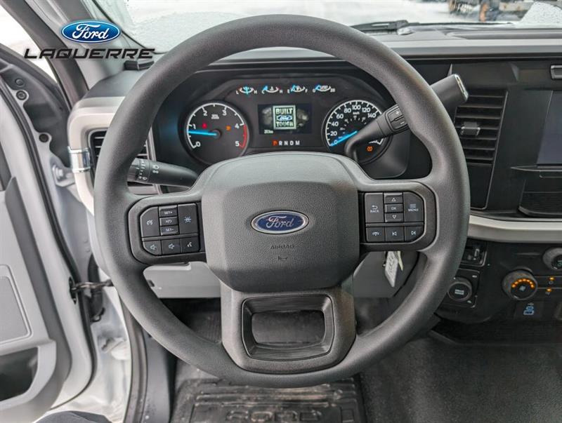 ford Super Duty F-600 SRW 2023 - 11