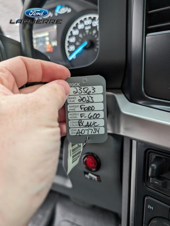 ford Super Duty F-600 SRW 2023 - 13