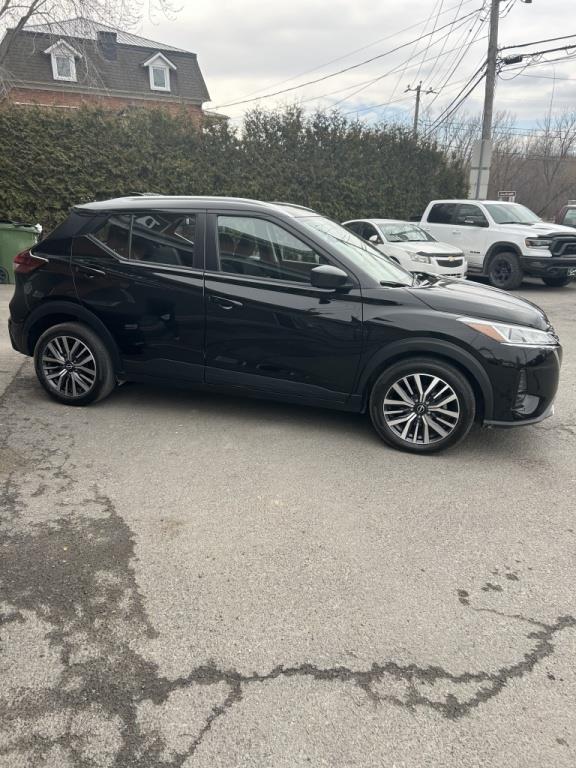Nissan Kicks 3