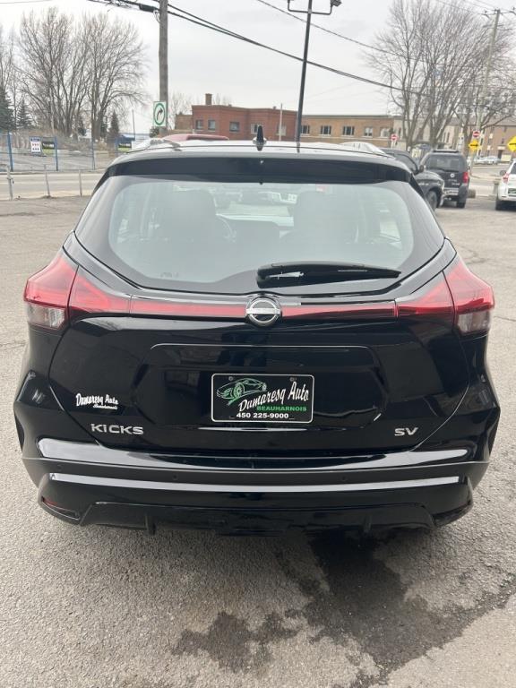 Nissan Kicks 4
