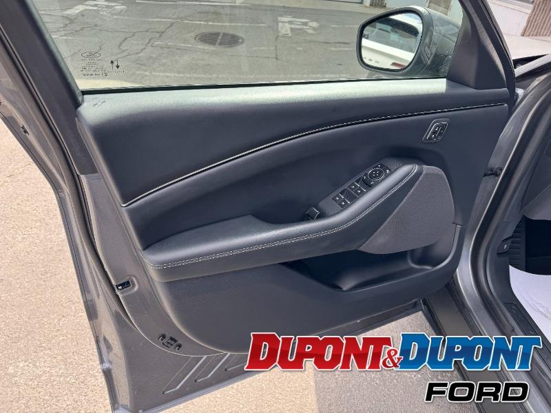 Ford Mustang Mach-e 9