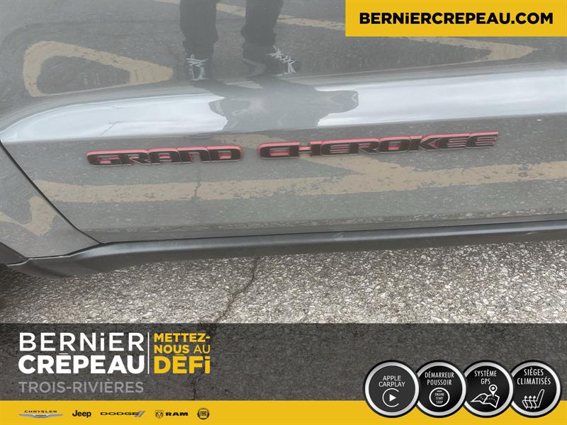 Jeep Grand Cherokee 12