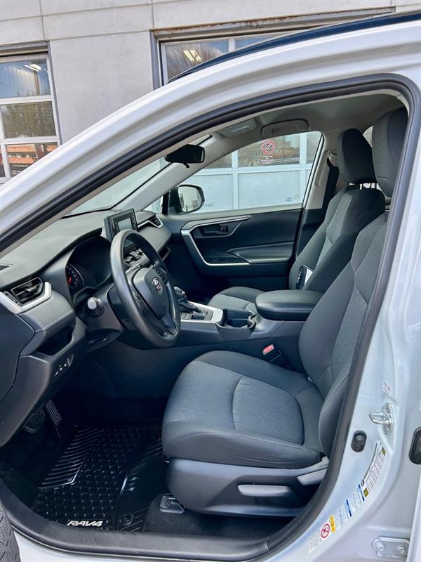 Toyota RAV4 10